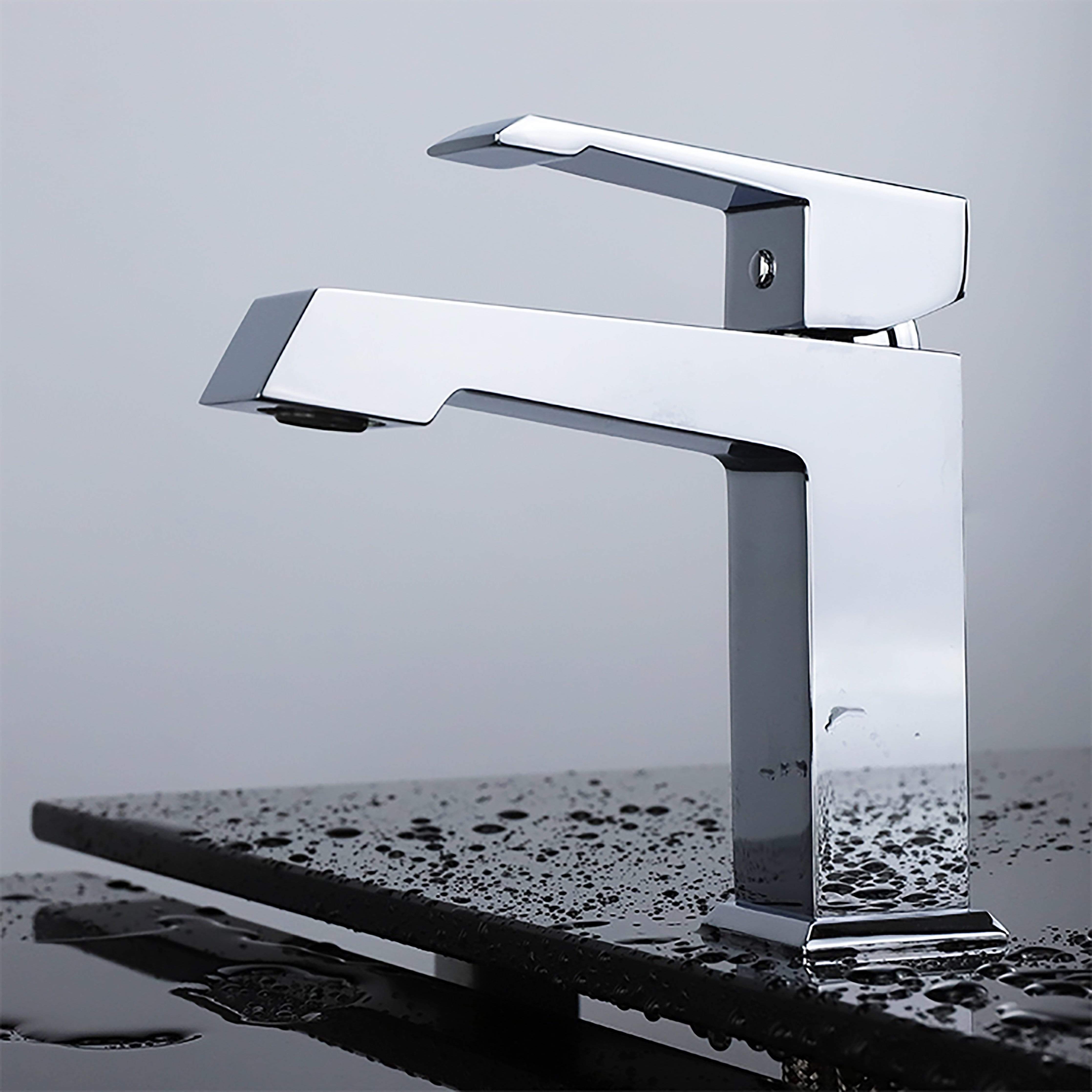 Bell + Modern Faucet St. Barthes Brass Single Hole Bathroom Faucet Chrome